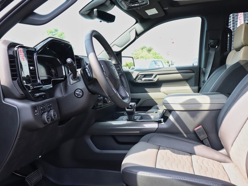 2025 Chevrolet Silverado 1500 4WD Crew Cab 147