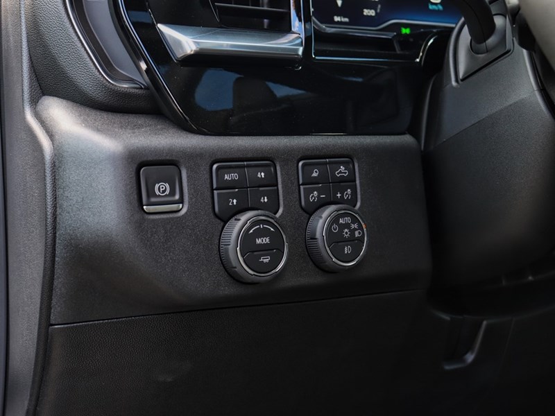 2025 Chevrolet Silverado 1500 4WD Crew Cab 147