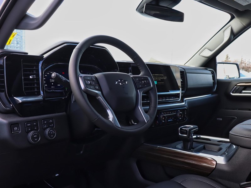 2025 Chevrolet Silverado 1500 4WD Crew Cab 147