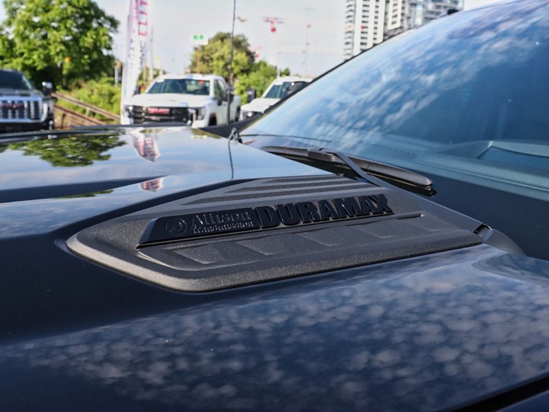 2025 Chevrolet Silverado 2500HD HIGHCOUNTRY | DIESEL | ONLY16000KMS | BLACKEDOUT |