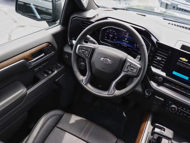 2025 Chevrolet Silverado 1500 4WD Crew Cab 147
