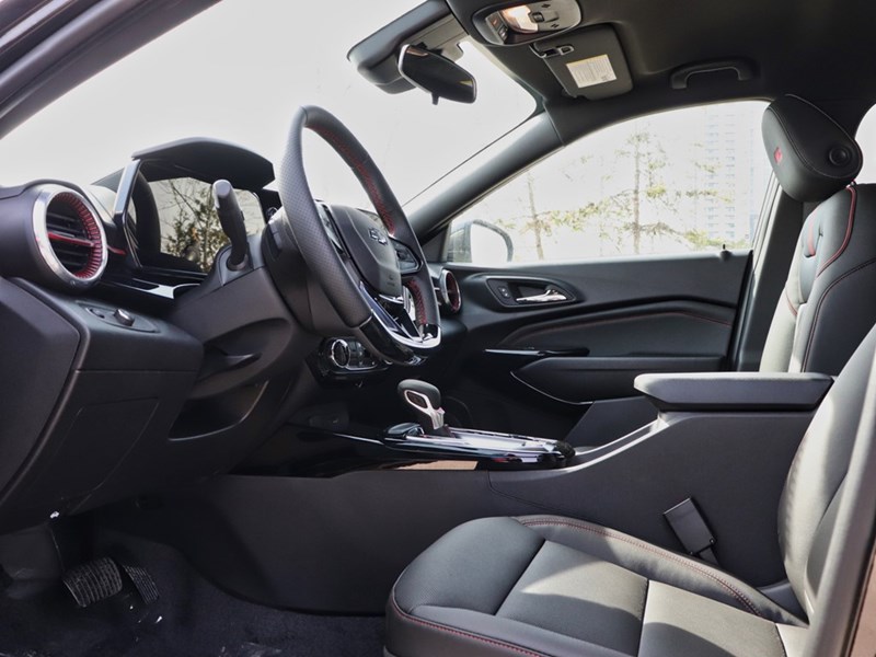 2025 Chevrolet Trax FWD 4dr 2RS