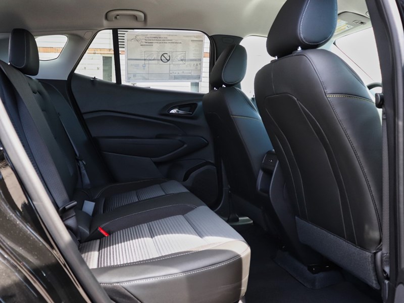 2025 Chevrolet Trax FWD 4dr LT