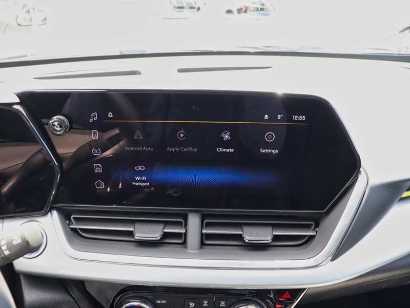 2025 Chevrolet Trax FWD 4dr LT