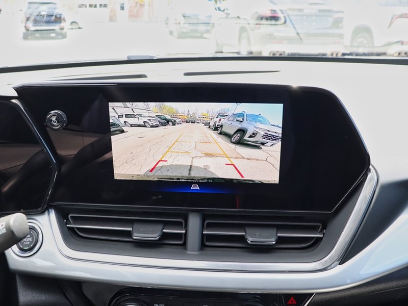 2025 Chevrolet Trax FWD 4dr LT