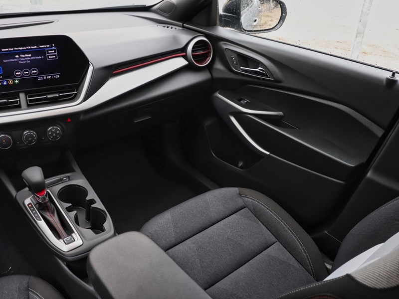 2025 Chevrolet Trax FWD 4dr 1RS