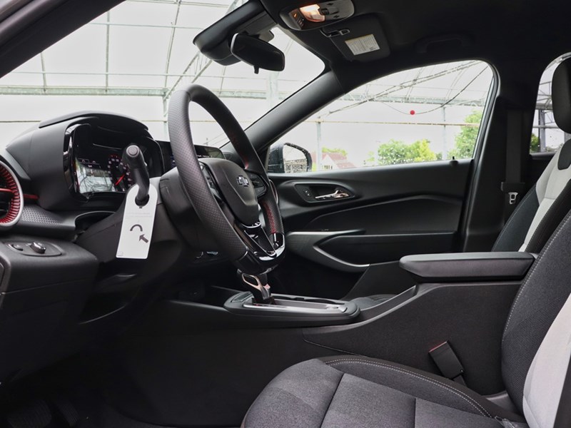 2025 Chevrolet Trax FWD 4dr 1RS