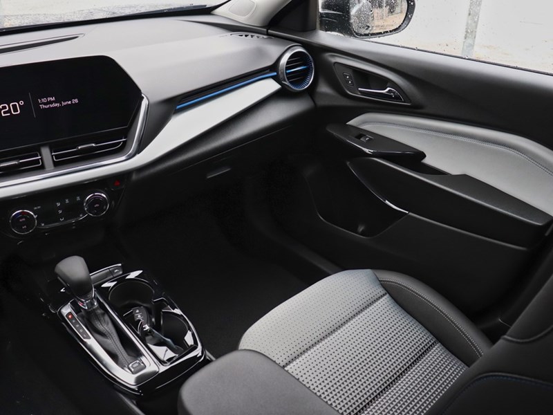 2025 Chevrolet Trax FWD 4dr LT