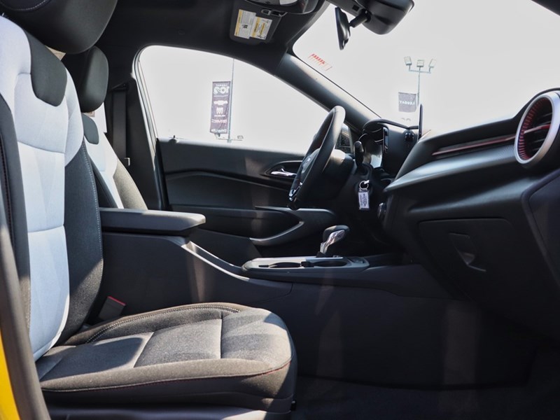2025 Chevrolet Trax FWD 4dr 1RS