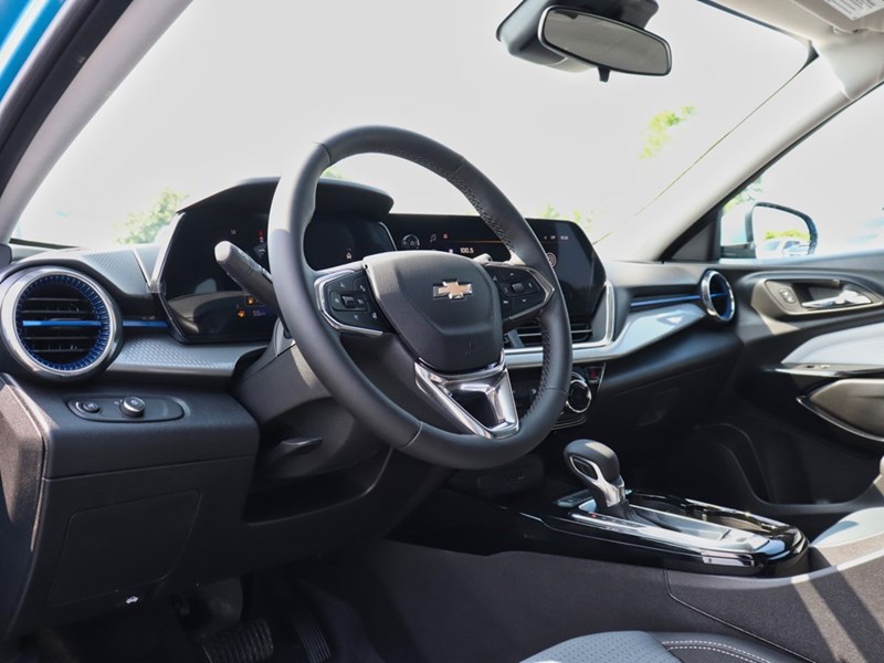 2025 Chevrolet Trax FWD 4dr LT