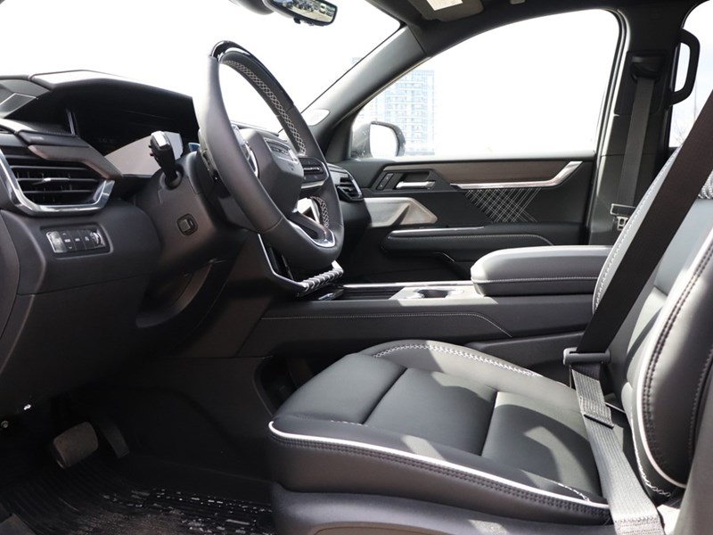 2025 GMC Acadia AWD 4dr Denali