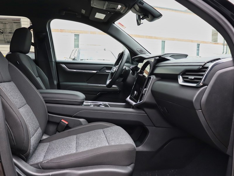 2025 GMC Acadia AWD 4dr Elevation