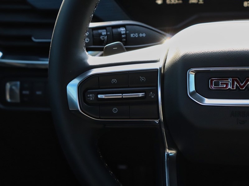 2025 GMC Acadia AWD 4dr Elevation