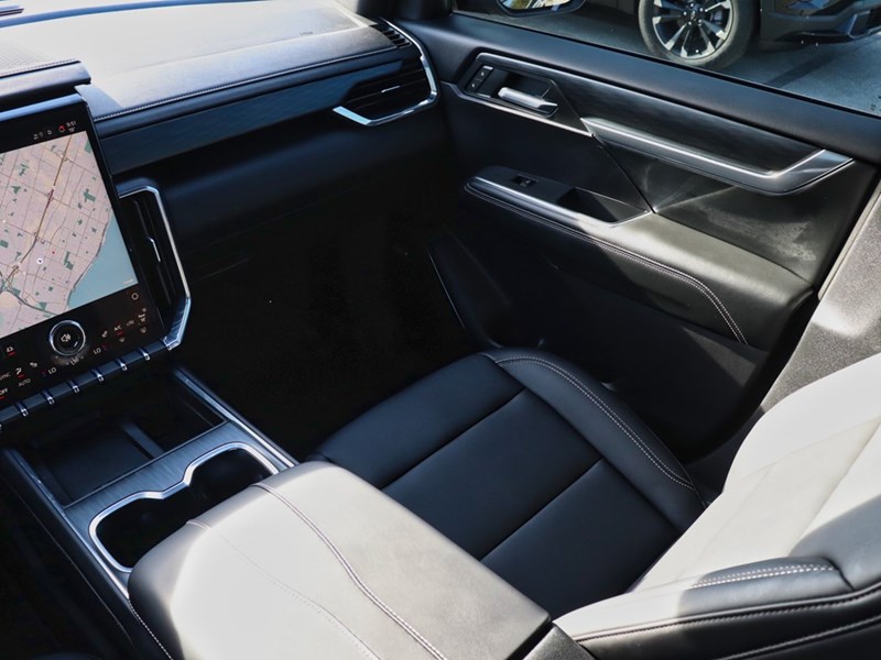 2025 GMC Acadia AWD 4dr Elevation