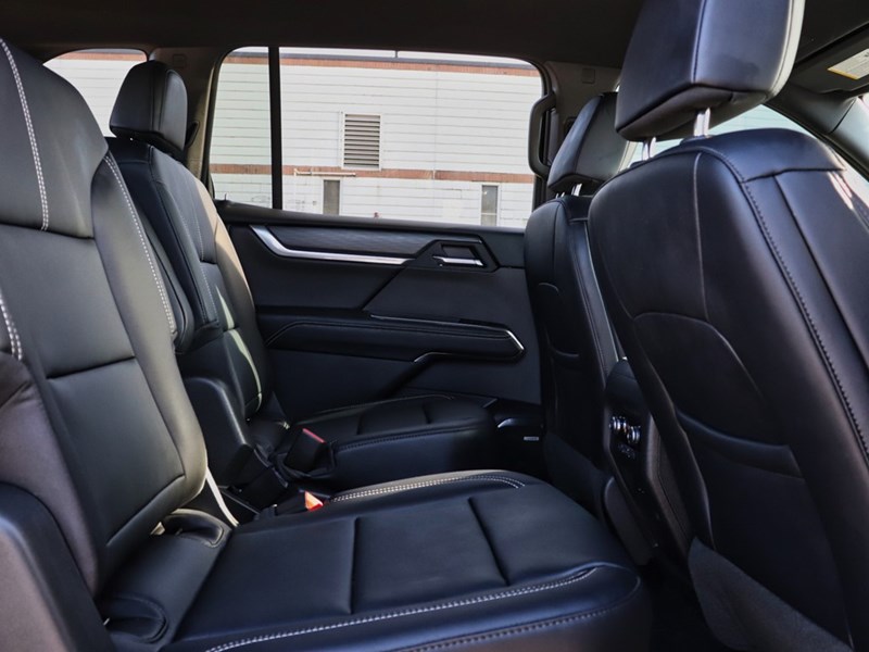 2025 GMC Acadia AWD 4dr Elevation