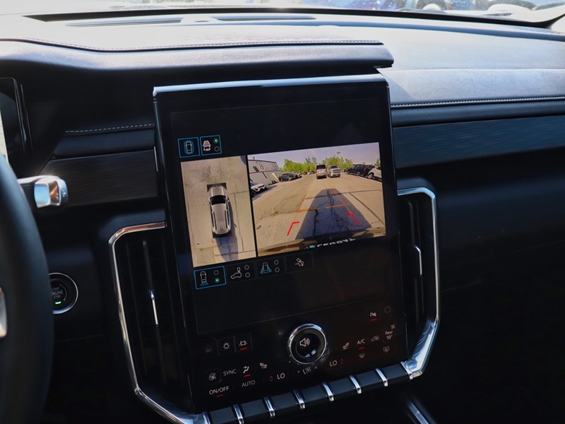 2025 GMC Acadia AWD 4dr Elevation