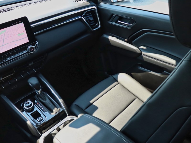 2025 GMC Canyon 4WD Crew Cab Elevation