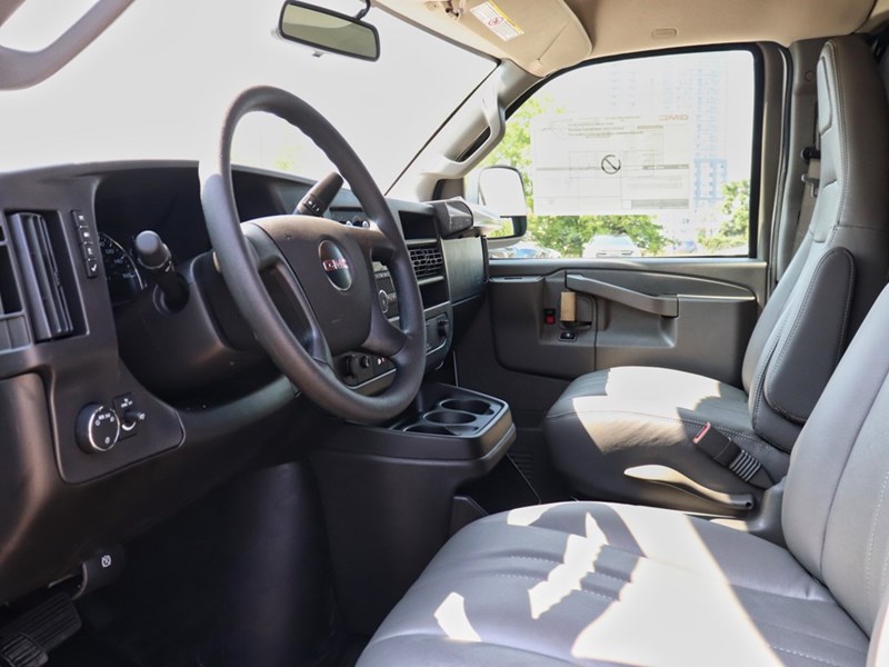 2025 GMC Savana 2500 RWD 2500 155