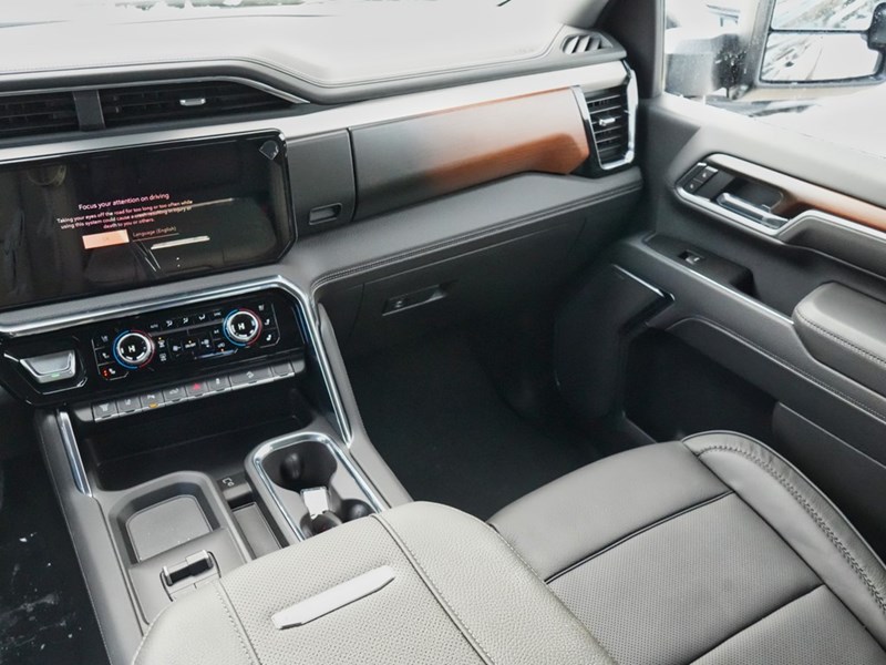 2025 GMC Sierra 2500HD 4WD Crew Cab 159
