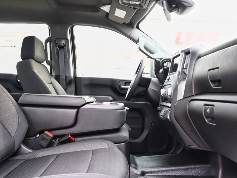 2025 GMC Sierra 3500HD 4WD Crew Cab 159