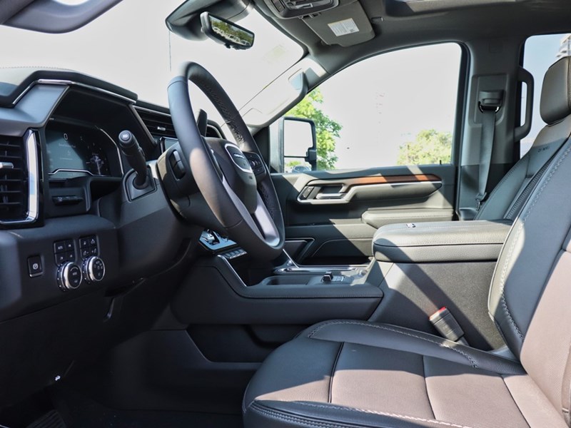 2025 GMC Sierra 3500HD 4WD Crew Cab 159