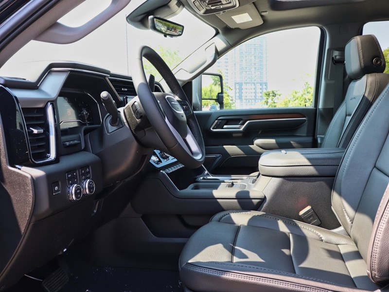 2025 GMC Sierra 2500HD 4WD Crew Cab 159