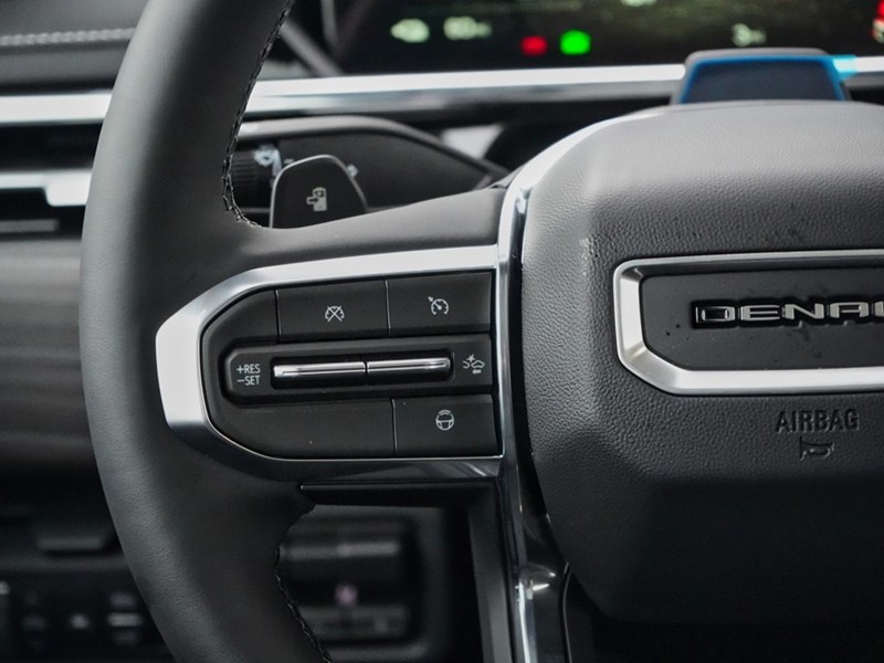 2025 GMC Sierra EV e4WD Crew Cab Extended Range Denali