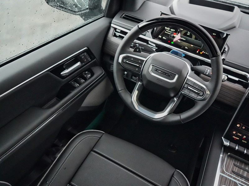 2025 GMC Sierra EV e4WD Crew Cab Extended Range Denali