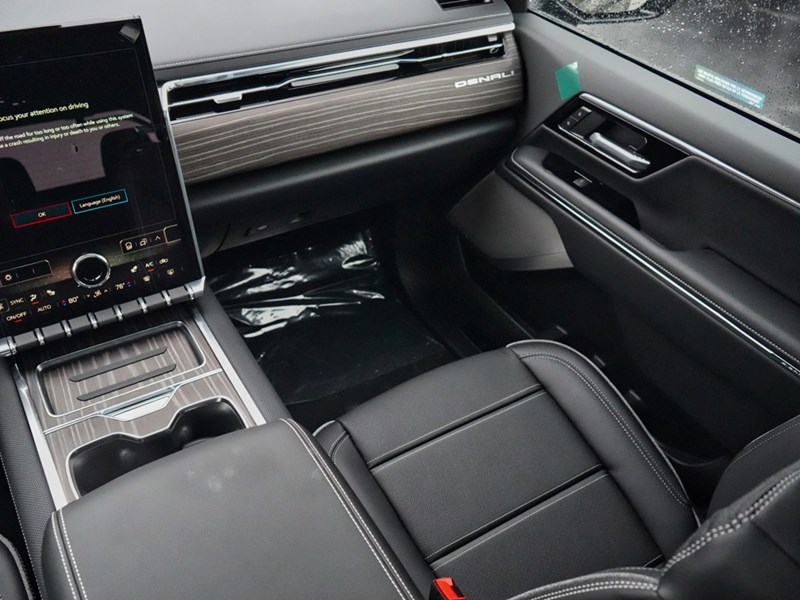 2025 GMC Sierra EV e4WD Crew Cab Extended Range Denali