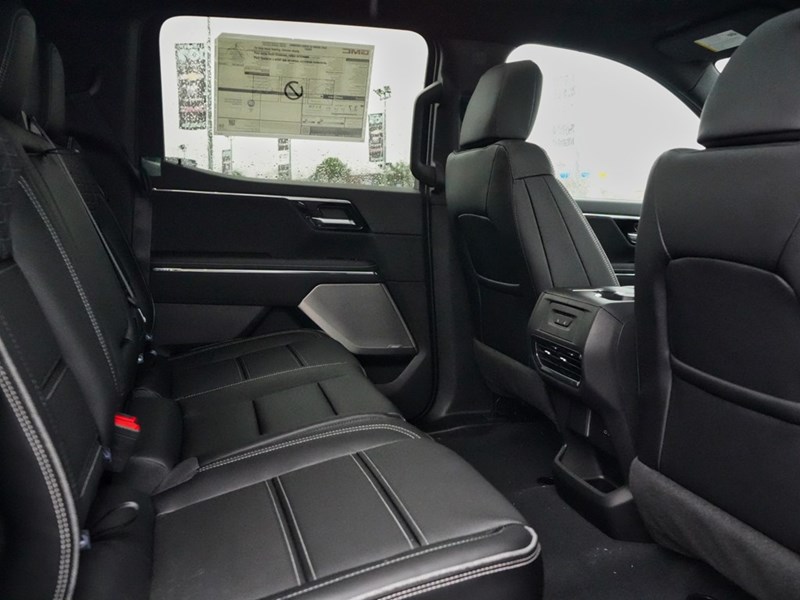 2025 GMC Sierra EV e4WD Crew Cab Extended Range Denali