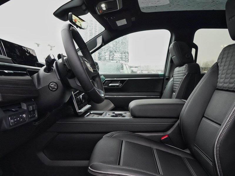 2025 GMC Sierra EV e4WD Crew Cab Extended Range Denali