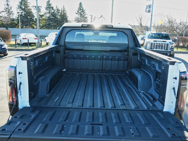 2025 GMC Sierra EV e4WD Crew Cab Extended Range Denali