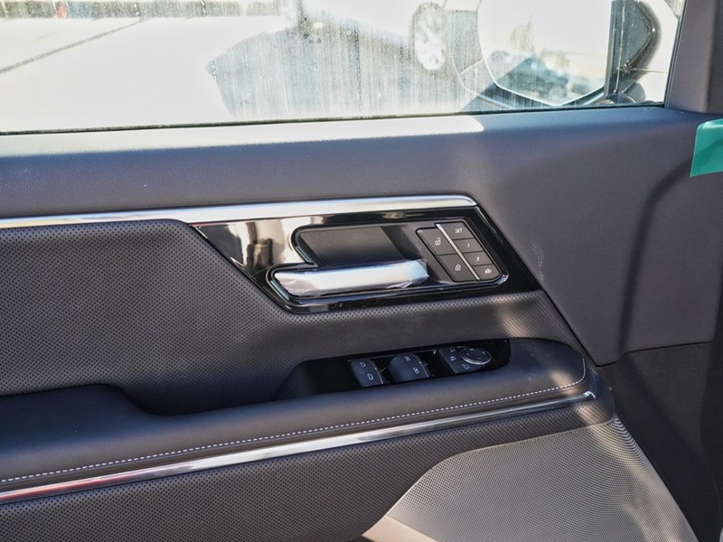 2025 GMC Sierra EV e4WD Crew Cab Extended Range Denali
