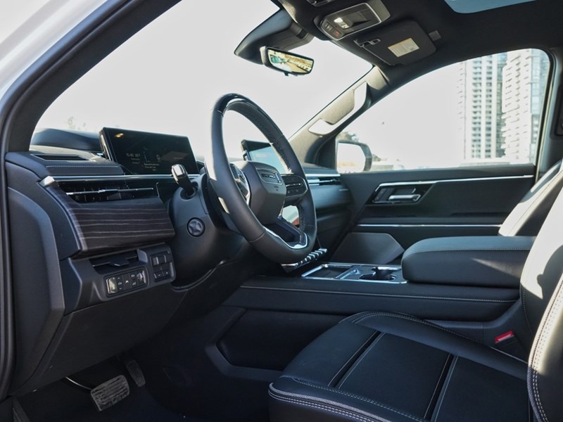 2025 GMC Sierra EV e4WD Crew Cab Extended Range Denali