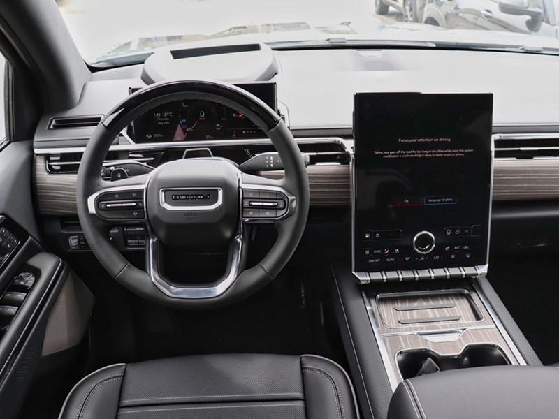 2025 GMC Sierra EV e4WD Crew Cab Extended Range Denali