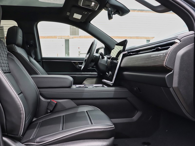 2025 GMC Sierra EV e4WD Crew Cab Extended Range Denali