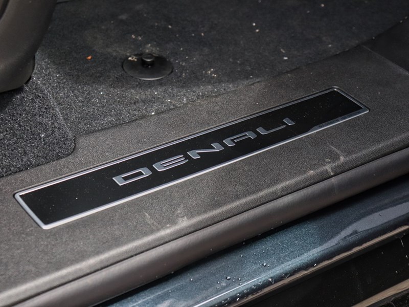 2025 GMC Sierra EV e4WD Crew Cab Extended Range Denali
