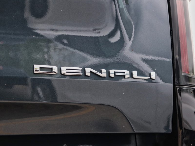 2025 GMC Sierra EV e4WD Crew Cab Extended Range Denali