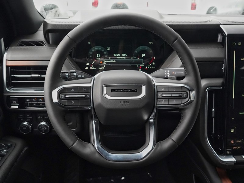 2025 GMC Yukon XL 4WD 4dr Denali