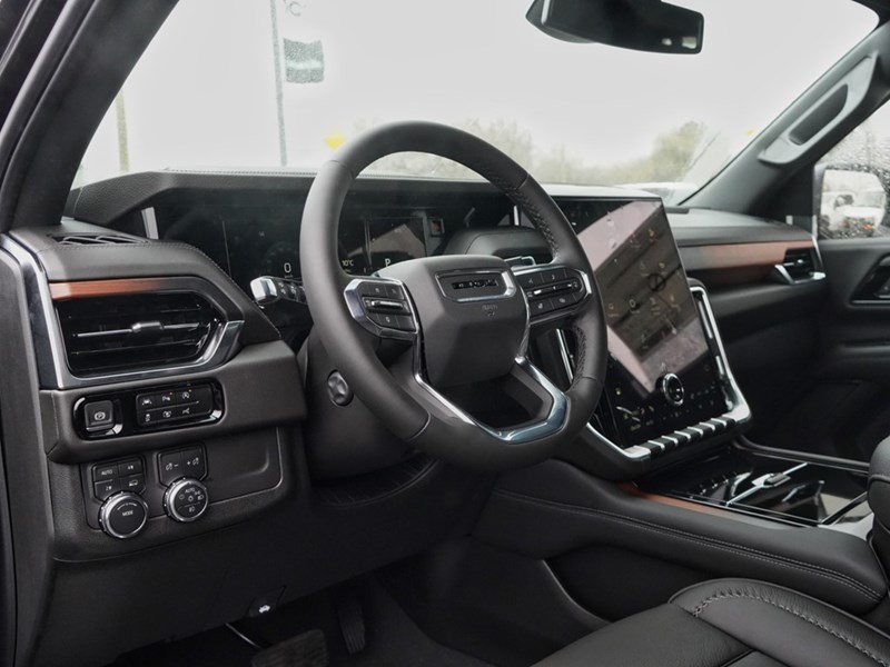 2025 GMC Yukon XL 4WD 4dr Denali