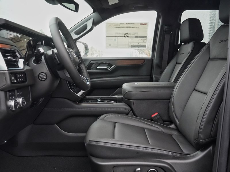 2025 GMC Yukon XL 4WD 4dr Denali