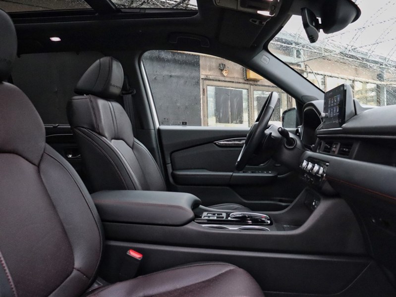 2025 Honda Pilot Black Pkg | AWD | 15000Kms | Likenew | Noclaims |