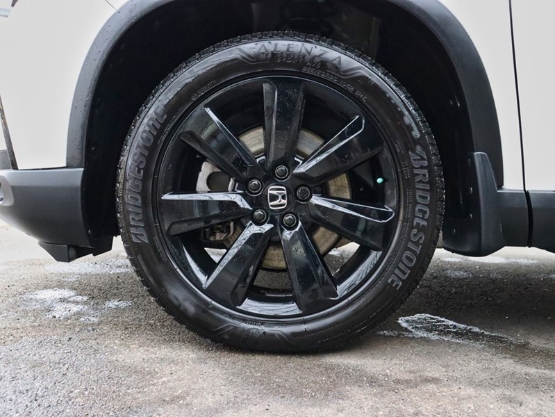 2025 Honda Pilot Black Pkg | AWD | 15000Kms | Likenew | Noclaims |