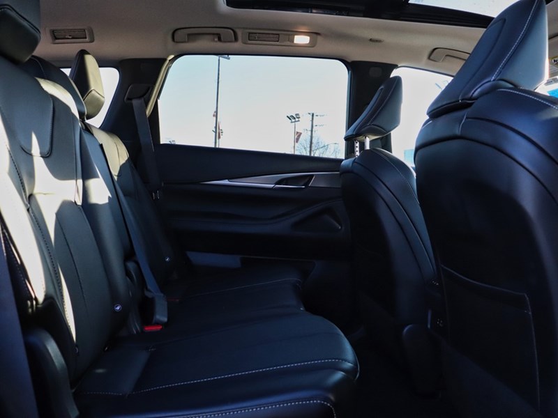 2025 INFINITI QX60 LUXE AWD