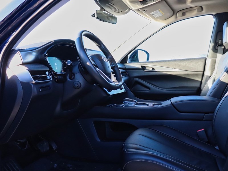 2025 INFINITI QX60 LUXE AWD