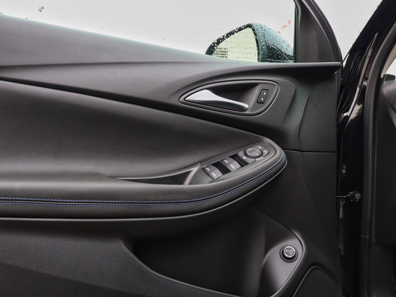 2026 Buick Encore GX AWD 4dr Sport Touring