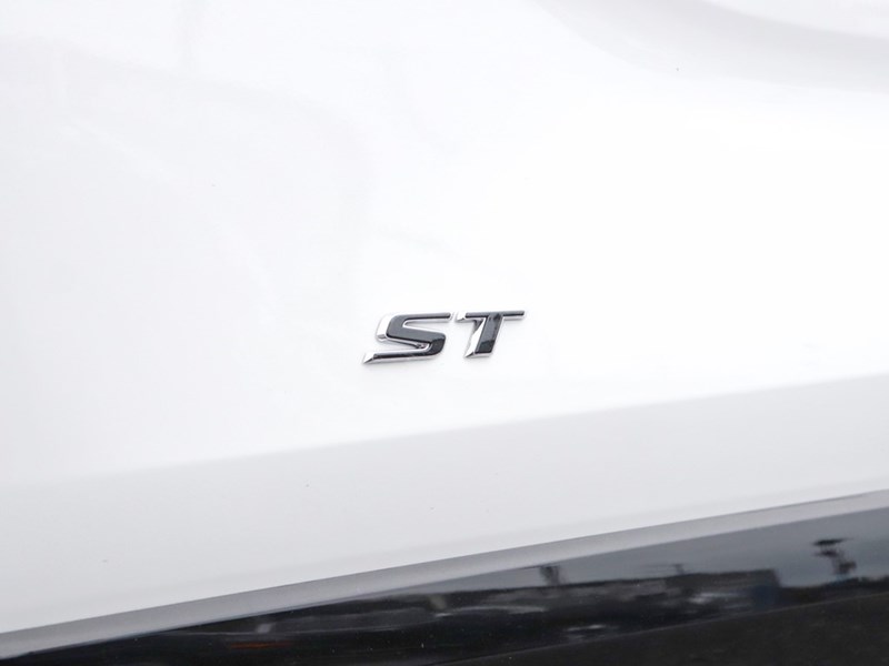 2026 Buick Encore GX AWD 4dr Sport Touring