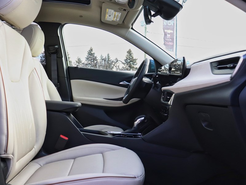 2026 Buick Encore GX AWD 4dr Avenir