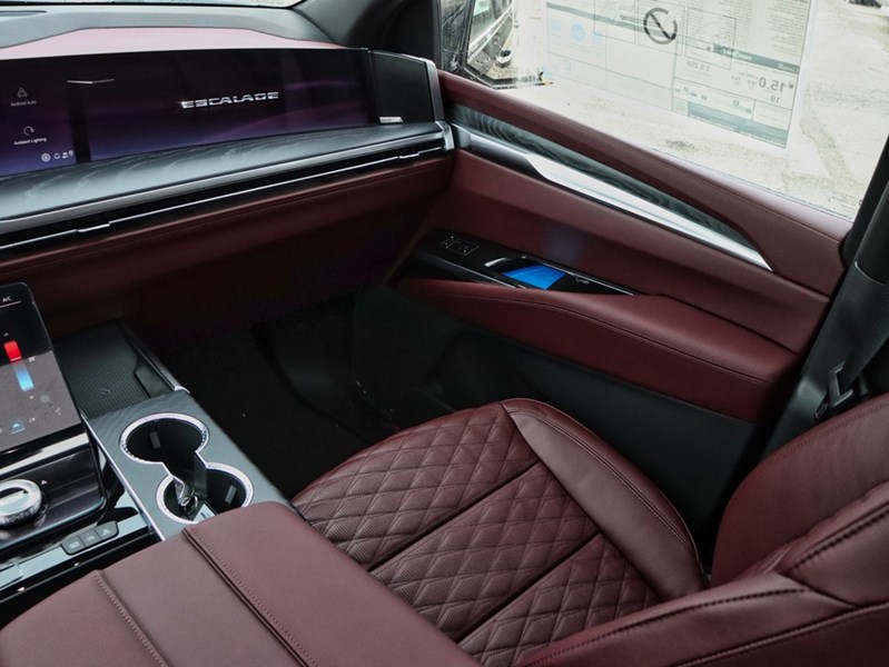 2026 Cadillac Escalade Esv 4WD 4Dr Luxury
