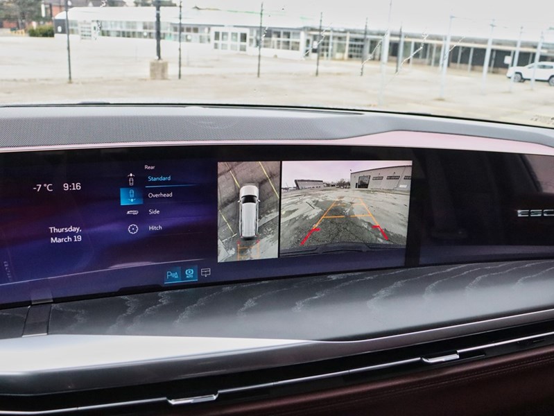 2026 Cadillac Escalade Esv 4WD 4Dr Luxury